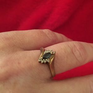 10k sapphire ring with diamond chips