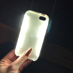 Rose gold LUMEE light up phone case iPhone 5/5s