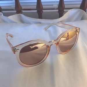 Free people sunnies 🌞🌞