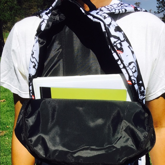 Star Wars Kylo Ren Backpack - Picture 2 of 2