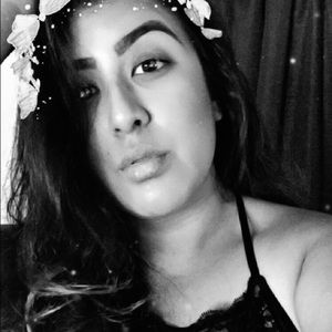 Meet your Posher, Noemi