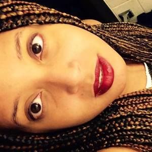 Meet your Posher, Vanessia