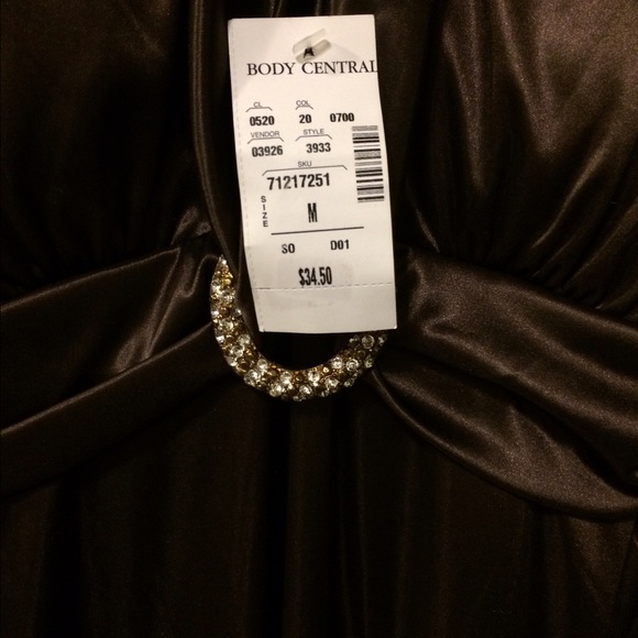 Brown dress - Picture 2 of 2