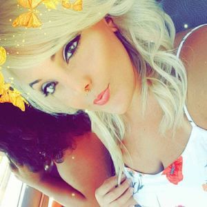 Meet your Posher, Alyssa