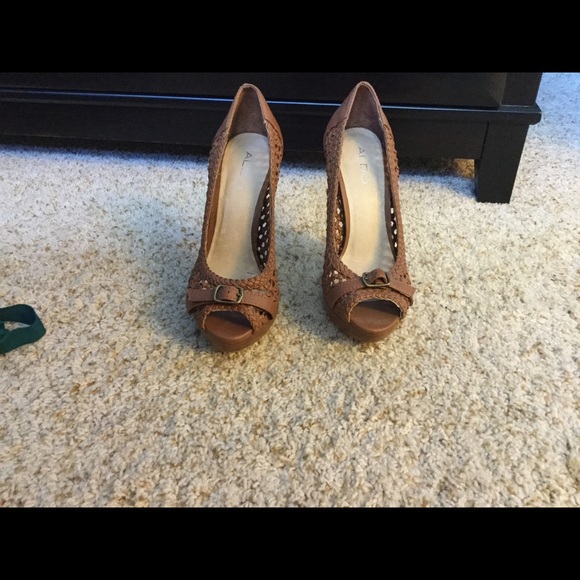 Beautiful Aldo Heels