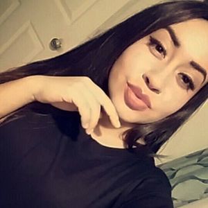 Meet your Posher, Abigail