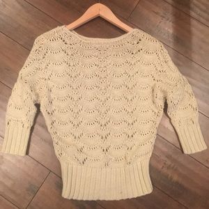Scalloped cut-out 3/4 sleeve sweater