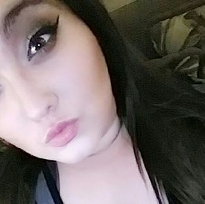 Meet your Posher, Nikki