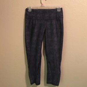 Dark blue heathered crop workout pants