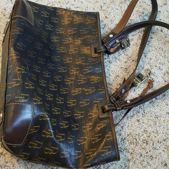 Authentic Dooney & Bourke Purse.