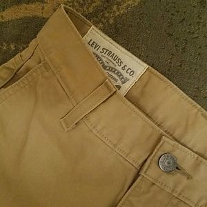 Levi's tan khaki