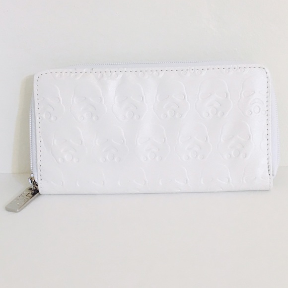 Bioworld Handbags - Star Wars Storm Trooper Zip Around Wallet