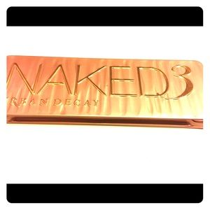 Urban Decay Naked 3