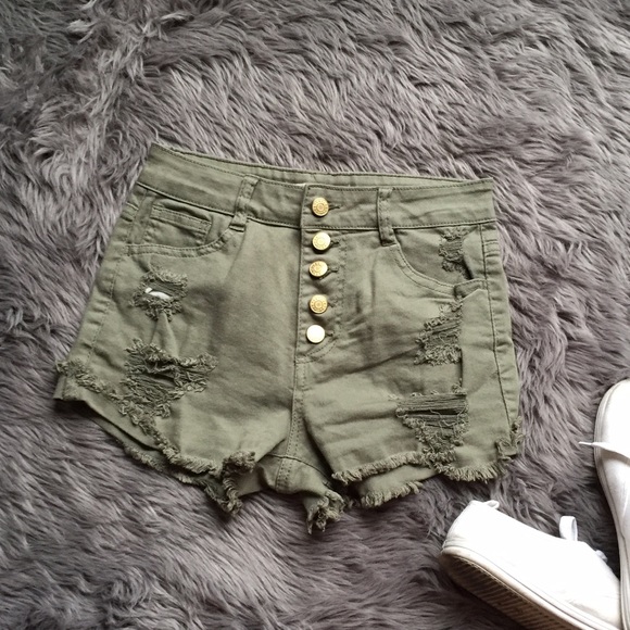 High waisted olive shorts