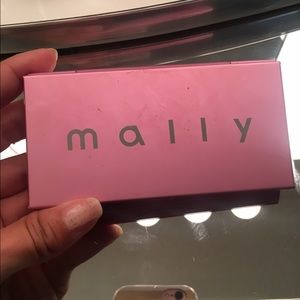 Mally Beauty duo