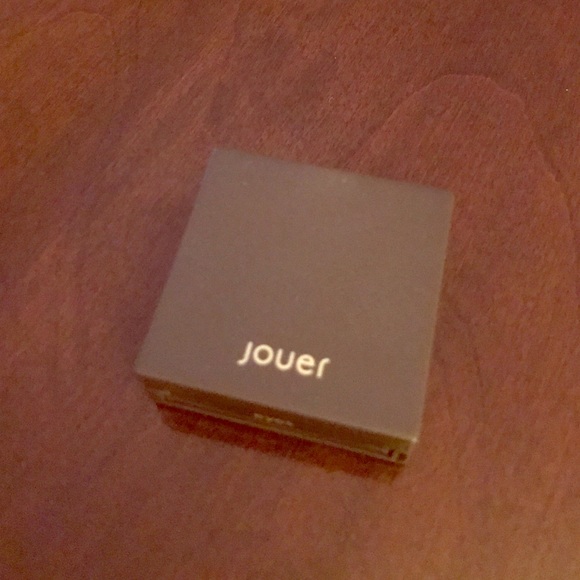 Jouer powder eyeshadow