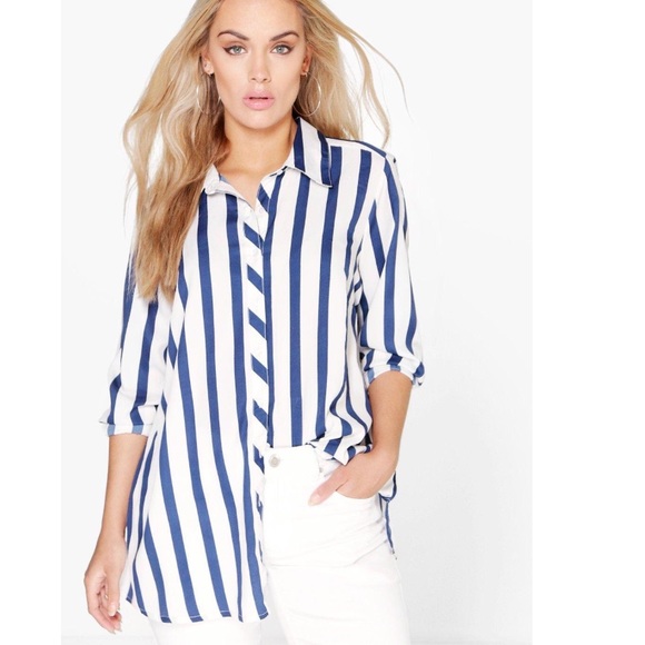 😍😍Host Pick** Long Sleeve Top.