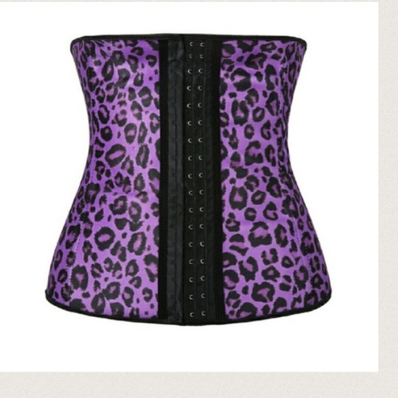 Animal print steel boned latex waist trainer - Picture 2 of 3