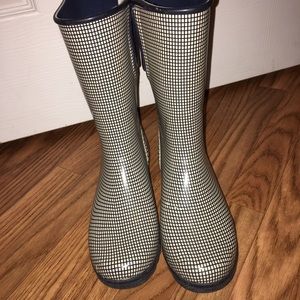 Rain boots