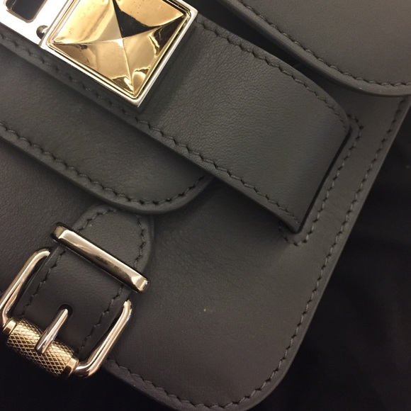 more pics - Picture 2 of 3