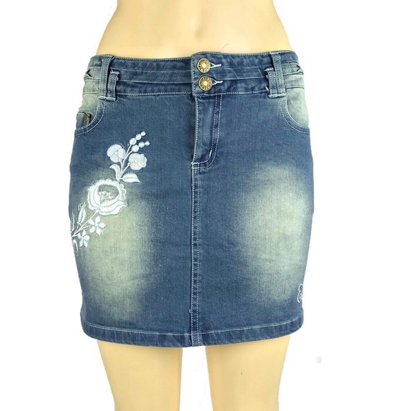 Denim mini skirt - Picture 2 of 4