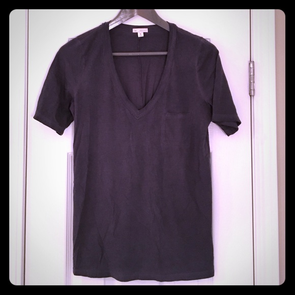 Gap v-neck pocket tee