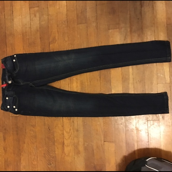 Skinny jeans