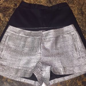 Set of 2 pairs of shorts