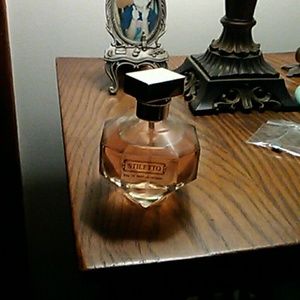 Stiletto  Perfume