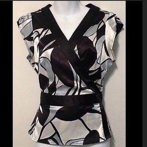 BCBG Print Short Sleeve Silky Blouse Medium EUC