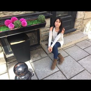 Meet your Posher, Laura