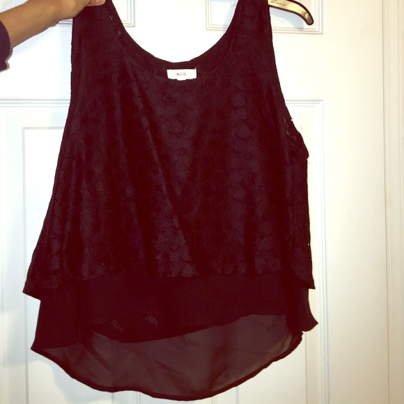 Black lace crop tank