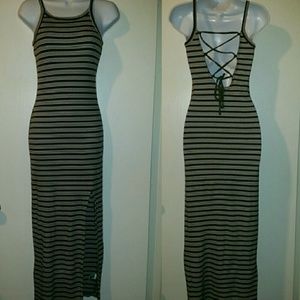 Criss cross back bodycon dress & 2 bralettes
