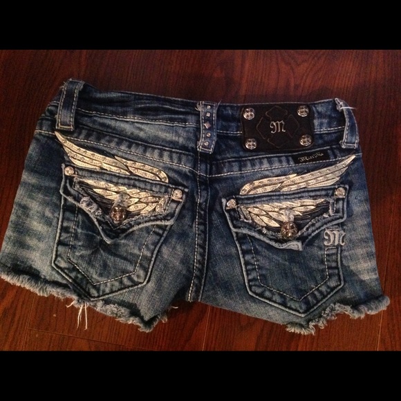 Miss Me sz 25 dark wash Jean shorts