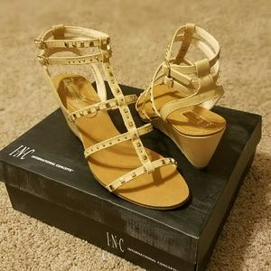 NWT INC wedge sandal