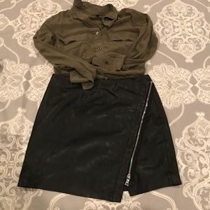Adorable faux leather Zara mini skirt