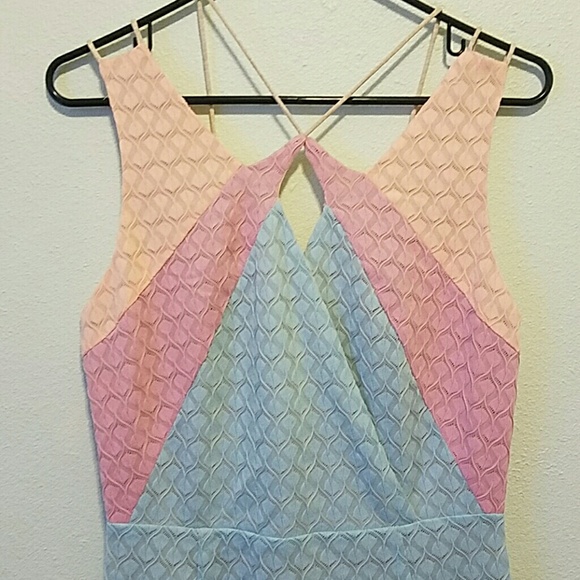 Dress - Picture 2 of 3