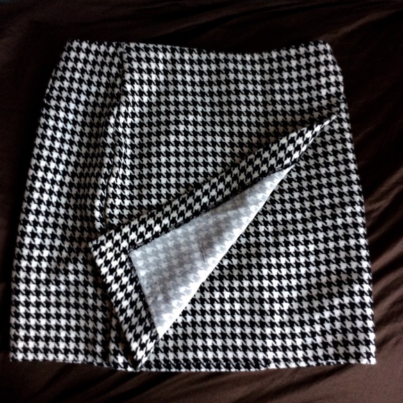 H&M Pattern Skirt