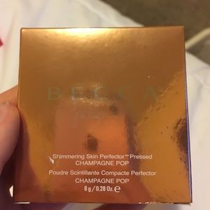BECCA x Jaclyn Hill Champagne Pop Highlighter