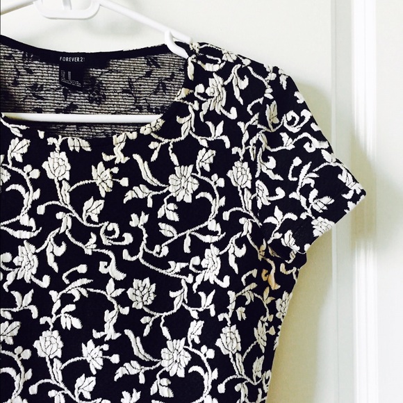 Forever 21 floral peplum top