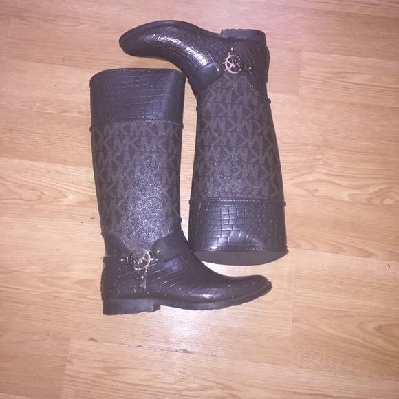 Brown leather Michael Kors rainboots
