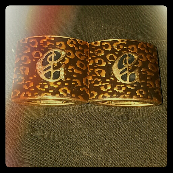 Leopard print stretch bracelet