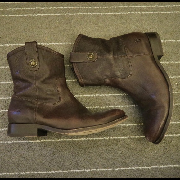 Like new! Frye booties! 🍂