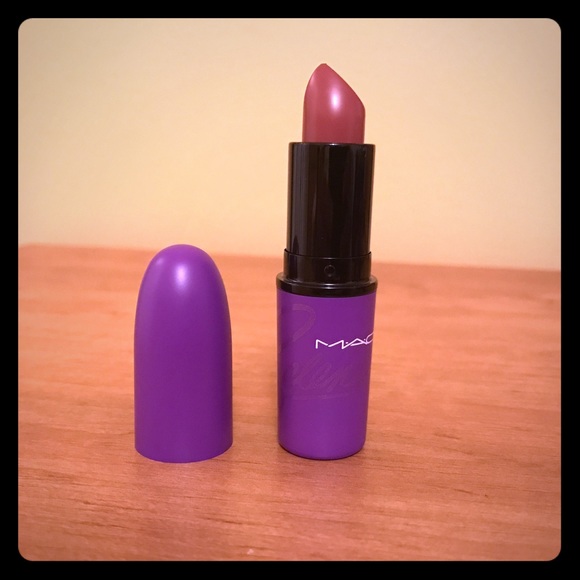 Mac Selena Lipstick - Amor Prohibido