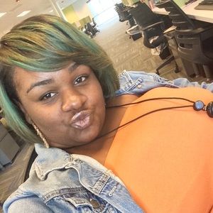 Meet your Posher, Tiara