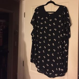 Torrid Bow Print Blouse - NWOT