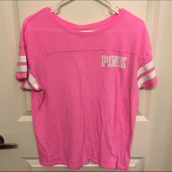 Sports tee