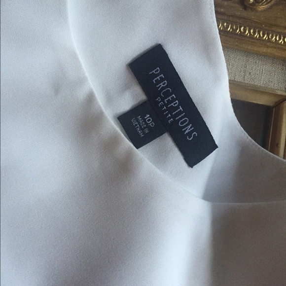 Top - Picture 2 of 4