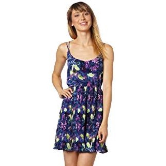 BB Dakota Floral Printed Pleated Dress Size S