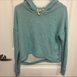 Pullover cropped hoodie
